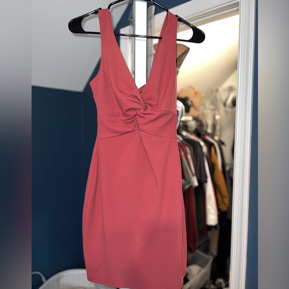 Lulu’s Dress - Picture 2 of 7